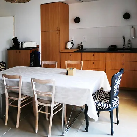Le Clos, Maison Au Coeur De